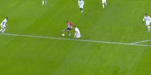 火箭末节三分爆发险胜快船