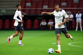 是那些不易 是那些不易