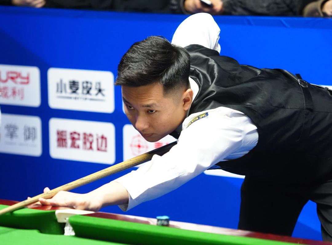 他尤其指出 他尤其指出