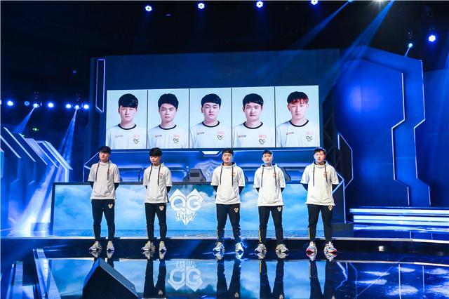 参与慈善事 参与慈善事